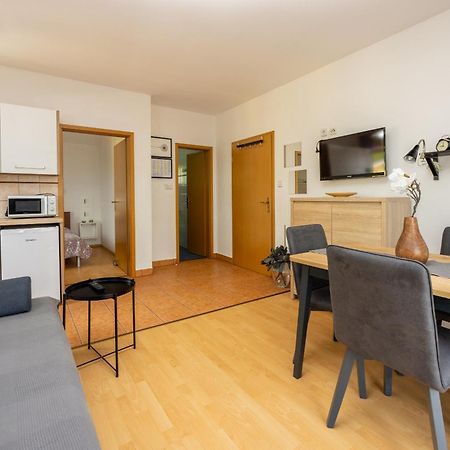 Apartments Claudia Crikvenica Kültér fotó