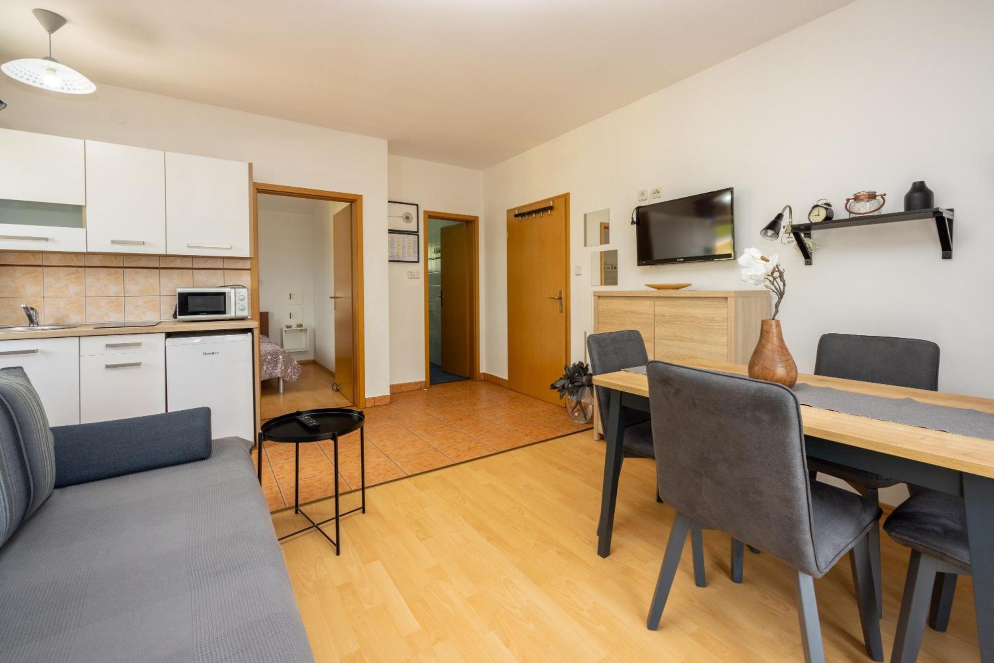 Apartments Claudia Crikvenica Kültér fotó